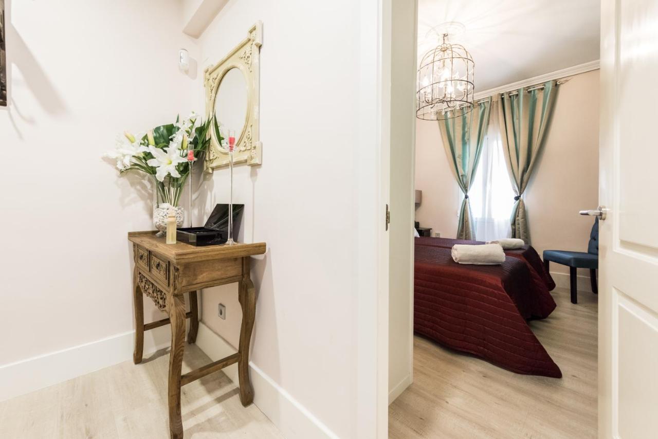 City Deluxe Apartment Madri Quarto foto